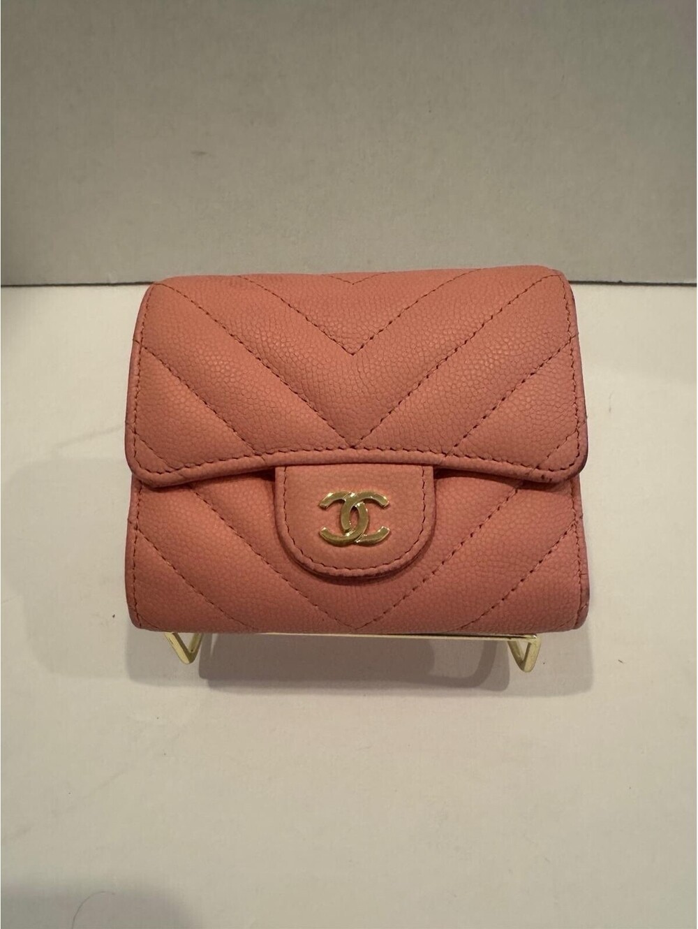 Chanel Chevron Quilted Classic Flap Compact Wallet – Pink Caviar Leather